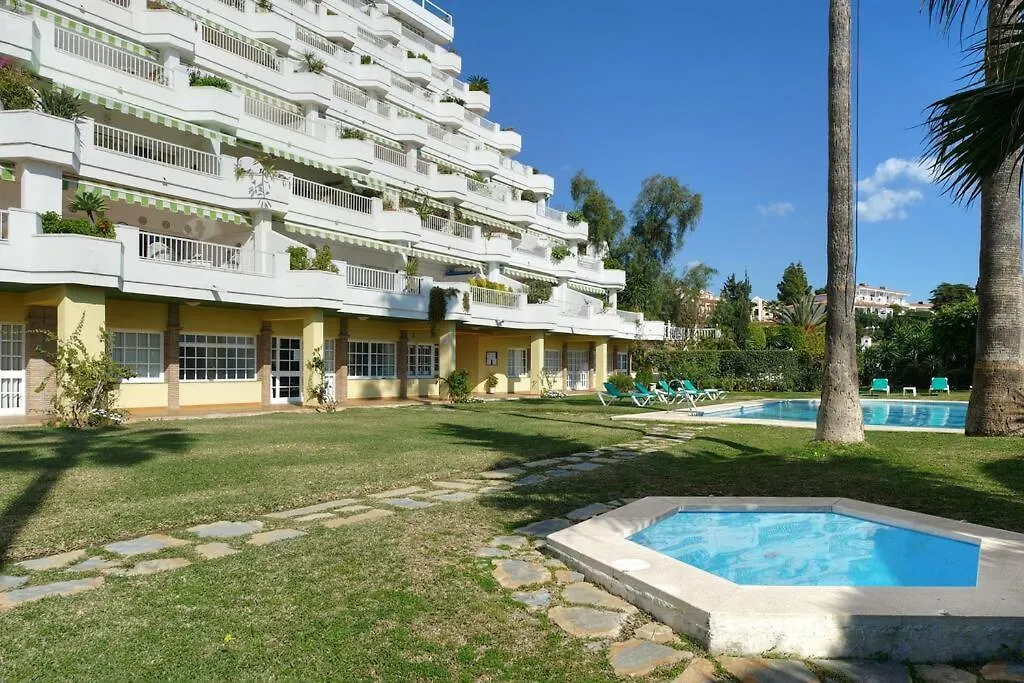Beautiful Apartment In Torreblanca فوينخيرولا