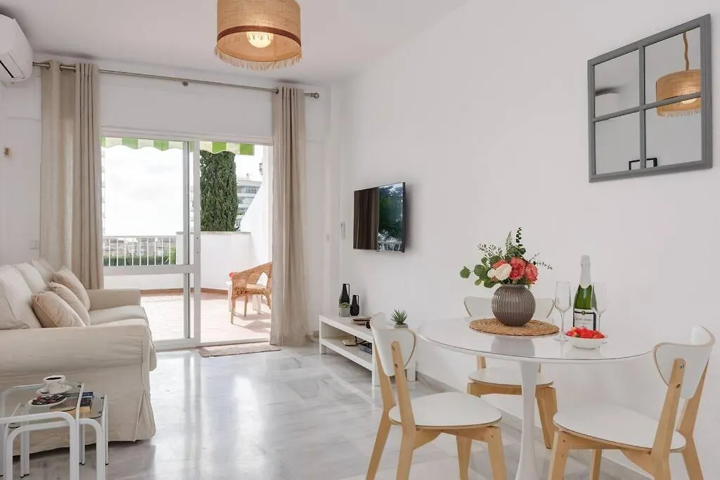 Beautiful Apartment In Torreblanca فوينخيرولا